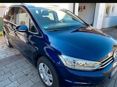 Gebraucht VW Touran Highline 150 PS (110 kW) 2019 Blau Van / Kleinbus