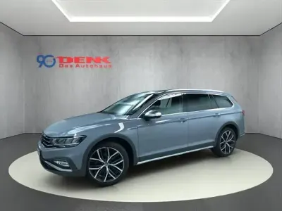 Gebraucht VW Passat Alltrack 200 PS (147 kW) 2022 Mondsteingrau Kombi