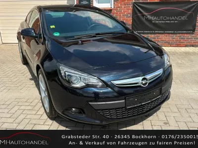 Gebraucht Opel Astra GTC Excite 140 PS (102 kW) 2018 Tiefsee blau Coupé