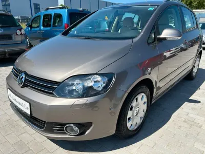 Gebraucht VW Golf Plus Highline 122 PS (89 kW) 2010 Braun Van / Kleinbus