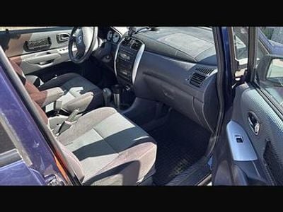 Second-hand Mazda Premacy 131 CP (96 kW) 2005 Albastru Monovolum