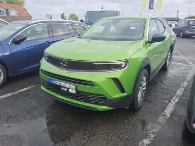 Gebraucht Opel Mokka-e Edition 100 kW (136 PS) 2022 Matcha green/ikone gruen SUV
