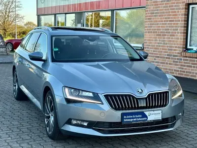 Gebraucht Skoda Superb 150 PS (110 kW) 2019 Grau Limousine