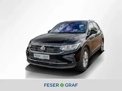 Gebraucht VW Tiguan Active 150 PS (110 kW) 2022 Deep black perleffekt SUV