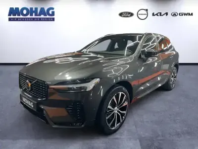 Używany Volvo XC60 Plus 197 KM (144 kW) 2024 Szary SUV