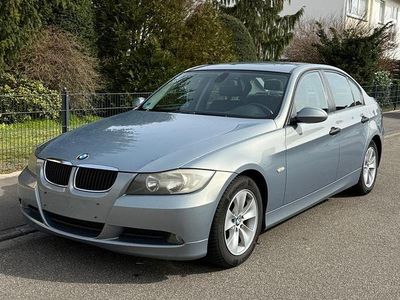Gebraucht BMW 320 163 PS (119 kW) 2005 Grau Limousine