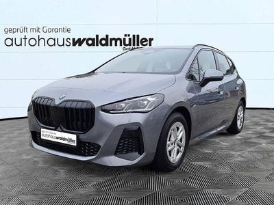 Gebraucht BMW 220 Active Tourer M Sport 150 PS (110 kW) 2024 Grau Van / Kleinbus