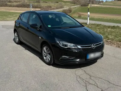 Gebraucht Opel Astra 125 PS (91 kW) 2019 Schwarz Limousine