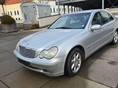 Mercedes C240