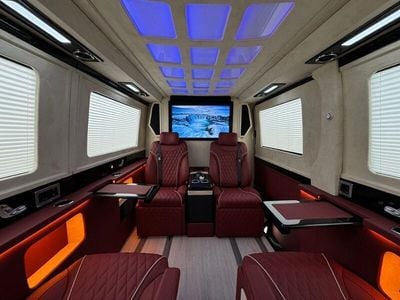 Schwarz Gebraucht 2022 Mercedes Sprinter Van | 76.990 €