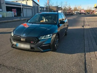 Gebraucht Skoda Octavia vRS 200 PS (147 kW) 2021 Grau Kombi
