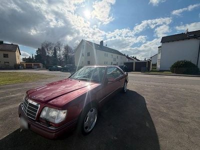 Gebraucht Mercedes E320 220 PS (161 kW) 1994 Rot Coupé