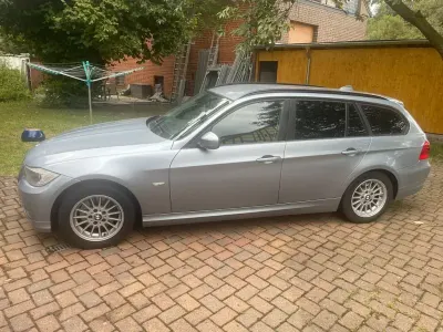 Gebraucht BMW 318 Sport Line 143 PS (105 kW) 2011 Kombi
