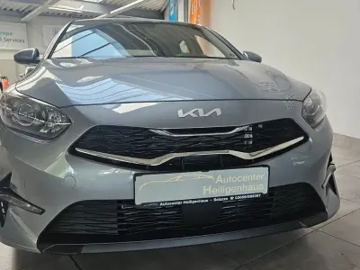 Neu Kia Ceed Comfort 140 PS (102 kW) 2026 Silber Kleinwagen