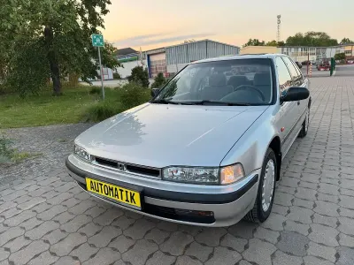 Gebraucht Honda Accord 133 PS (97 kW) 1990 Silber Limousine