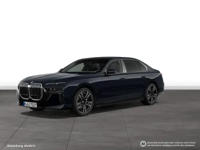 Gebraucht BMW 740 M Sport 299 PS (219 kW) 2025 Schwarz Limousine