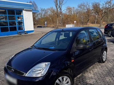 Gebraucht Ford Fiesta 69 PS (50 kW) 2002 Blau Kleinwagen