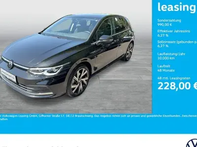 Gebraucht VW Golf VIII Style 131 PS (96 kW) 2024 Grenadillschwarz metallic Limousine
