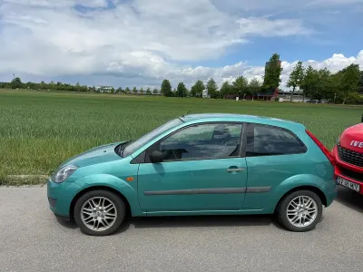 Gebraucht Ford Fiesta 80 PS (58 kW) 2007 Grün Kleinwagen