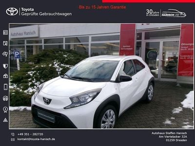 Schneeweiß Gebraucht 2023 Toyota Aygo X X-play SUV | 14.490 € (Guter Preis)