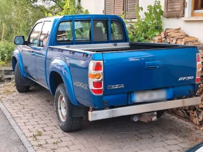 Gebraucht Mazda BT-50 143 PS (105 kW) 2010 Blau Pickup