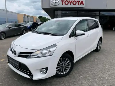 Gebraucht Toyota Yaris 147 PS (108 kW) 2016 Weiß Kombi