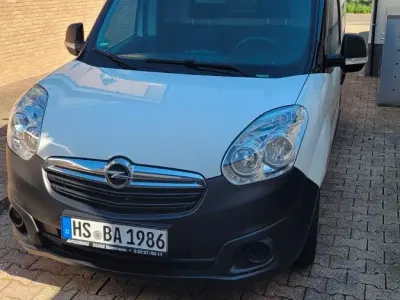 Gebraucht Opel Combo 105 PS (77 kW) 2015 Weiß Van / Kleinbus