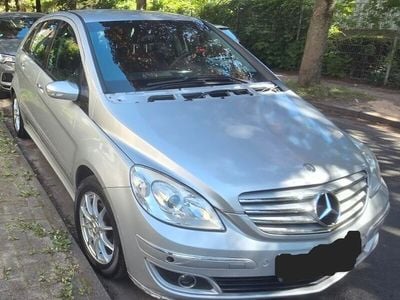 Mercedes B150