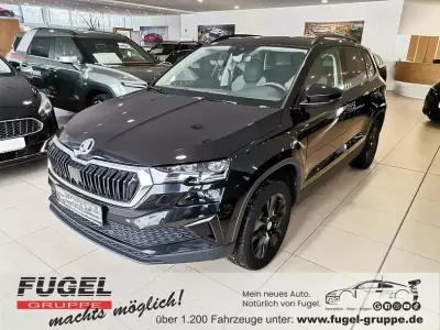 Second-hand Skoda Karoq Style 150 CP (110 kW) 2023 Negru SUV