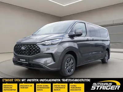 Neu Ford Tourneo Titanium 170 PS (125 kW) 2025 Magneticgrau (metallic) Van / Kleinbus