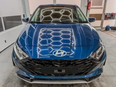 Neu Hyundai i20 90 PS (66 kW) 2026 (vibrant blue u3c) Kleinwagen