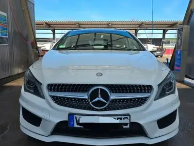 Gebraucht Mercedes CLA200 Shooting Brake AMG line 136 PS (100 kW) 2015 Weiß Kombi