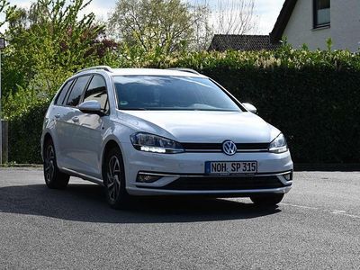 Używany VW Golf VII Join 116 KM (85 kW) 2018 Biały Kombi