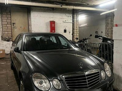 Mercedes E320