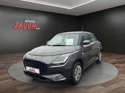 Mineral gray metllic Neu 2026 Suzuki Swift Club Kleinwagen | 19.890 €