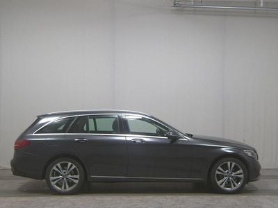Gebraucht Mercedes C300 Exclusive 245 PS (180 kW) 2020 Grau Kombi