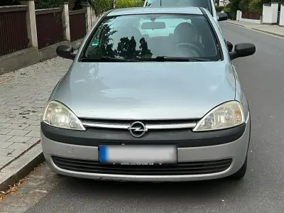 Gebraucht Opel Corsa 60 PS (44 kW) 2001 Silber Kleinwagen