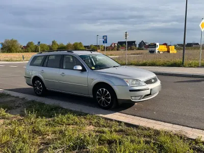 Używany Ford Mondeo Trend 116 KM (85 kW) 2005 Szary Kombi