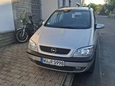 Gebraucht Opel Zafira Elegance 116 PS (85 kW) 1999 Silber Van / Kleinbus