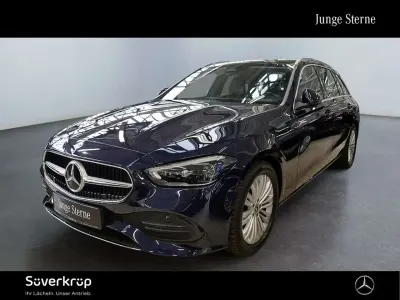 Gebraucht Mercedes C300 Avantgarde 265 PS (194 kW) 2023 Blau Limousine