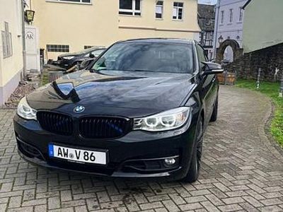 Schwarz Gebraucht 2014 BMW 325 Gran Turismo Sport Line Limousine | 13.400 € (Fairer Preis)