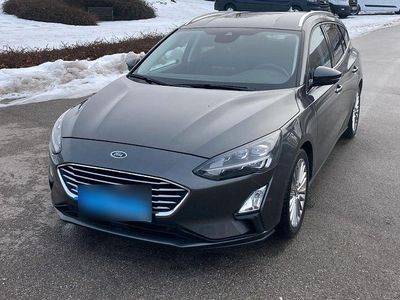 Grau Gebraucht 2019 Ford Focus Cool & Connect Kombi | 13.550 € (Fairer Preis)
