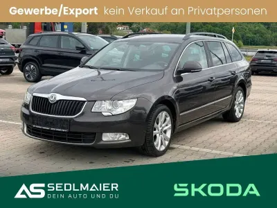 Gebraucht Skoda Superb Family 140 PS (102 kW) 2011 Braun Kombi