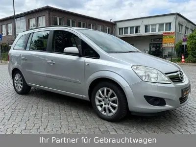 Gebraucht Opel Zafira Edition 140 PS (102 kW) 2009 Silber Van / Kleinbus