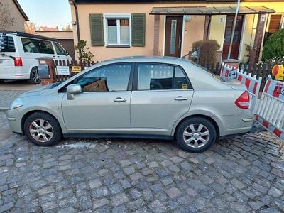 Gebraucht Nissan Tiida Visia 110 PS (80 kW) 2008 Silber Limousine