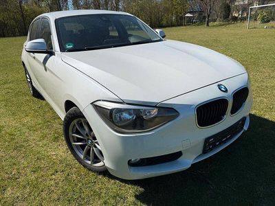 Usata BMW 118 143 CV (105 kW) 2012 Bianco Utilitaria