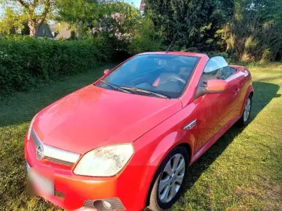 Gebraucht Opel Tigra 90 PS (66 kW) 2005 Rot Cabrio