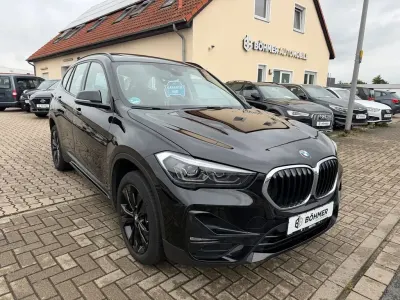 Gebraucht BMW X1 Sport Line 150 PS (110 kW) 2022 Schwarz SUV
