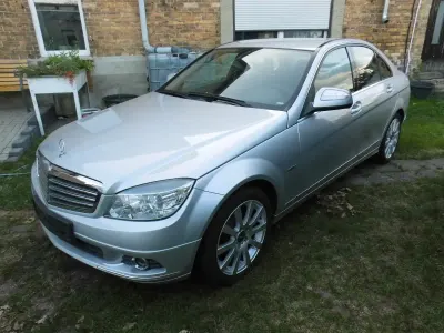 Gebraucht Mercedes C180 156 PS (114 kW) 2007 Silber Limousine