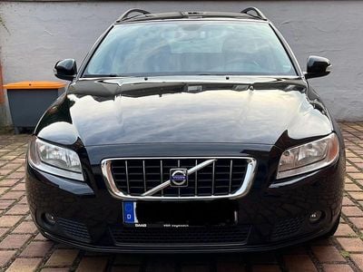 Gebraucht Volvo V70 139 PS (102 kW) 2009 Schwarz Kombi